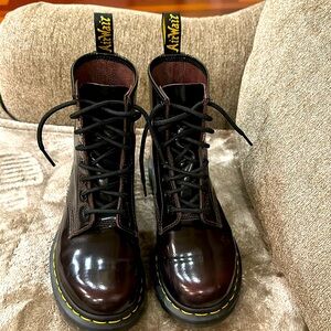 Doc Marten Air Waif burgundy/cherry boots sz 7/38 worn once